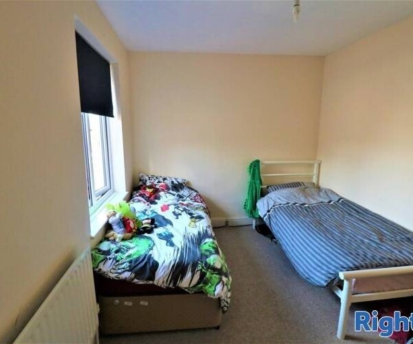 Hair Salons For Sale in Gainsborough Photo 9