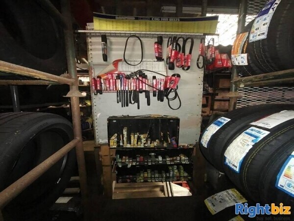 Well known traditional garage for sale Photo 9