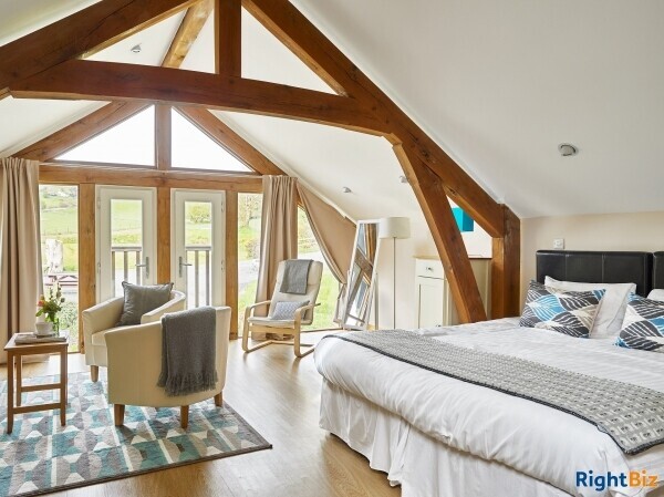 A WELL-REGARDED PROVIDER OF SELF-CATERED HOLIDAY ACCOMMODATION Photo 9