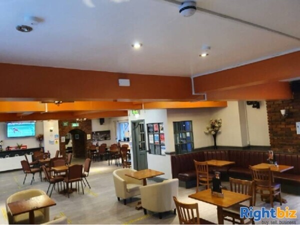 Newly established Free of Ties public house Photo 9