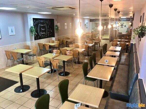 Busy Cafe/Restaurant for sale (120 seats), located on high street, with a large 2 bedroom flat Photo 9