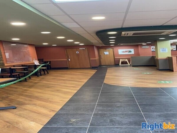 Portfolio of well known sandwich shops for sale Photo 9