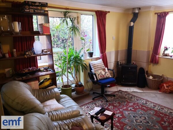 Freehold Garage, Convenience Store + Post Office with accommodation - Near Boston, Lincs Photo 9