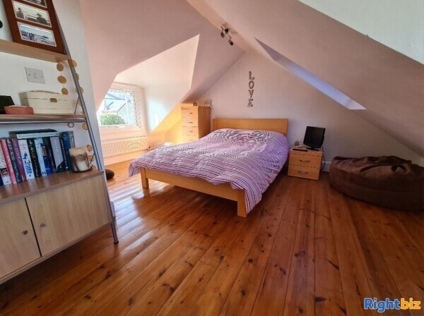 Impressive & Well Presented Character East Devon Freehouse With Spacious Accommodation For Sale Photo 9