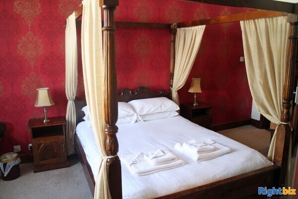 BULL HOTEL - BUSY TOWN CENTRE 22 BEDROOM HOTEL CLOSE TO A NUMBER OF BUSY TOURIST ATTRACTIONS Photo 9