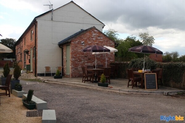 SHROPSHIRE VILLAGE Photo 9