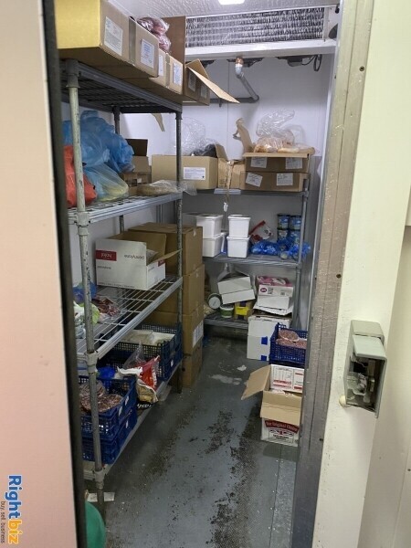 Leasehold gourmet burger takeaway for sale in Leeds Photo 9