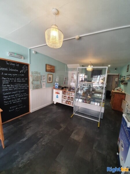 A CAFÉ IN A PICTURESQUE VILLAGE Photo 9