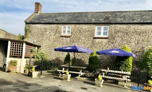 SOMERSET FREEHOUSE SITUATED IN CENTRE OF LARGE VILLAGE Photo 9