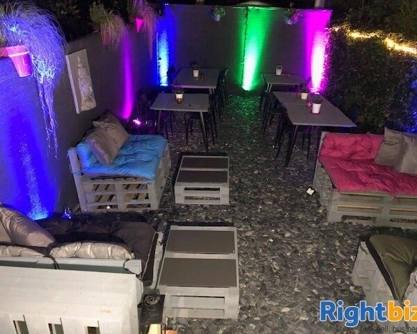 Immaculate & Cool Cafe - Brand New Kitchen Photo 9