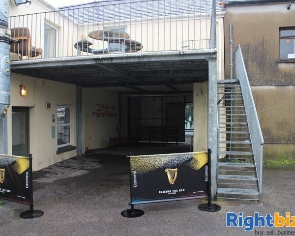 CEREDIGION - CASTLE HOTEL, LAMPETER - FORMER COACHING INN WITH 9 LETTING BEDROOMS Photo 9