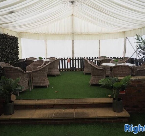 Licenced Trade, Pubs & Clubs For Sale in Retford Photo 9