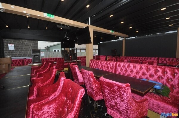 Beautiful restaurant, take away, shisha lounge and 10 Studio Apartment's for sale in Ealing Photo 9