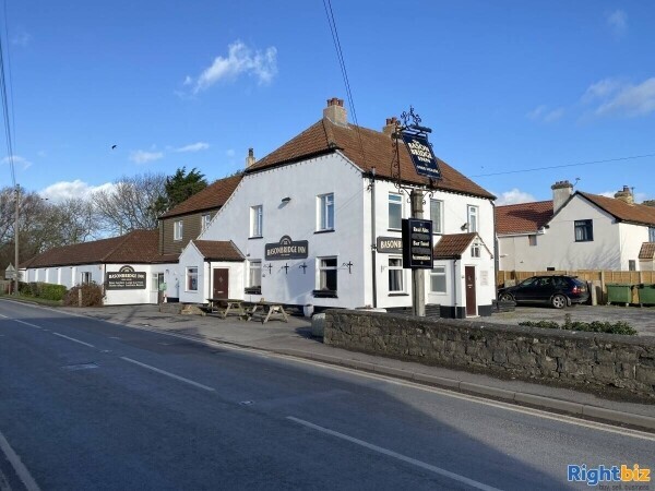 SOMERSET - FREE HOUSE NEAR CAMP SITES AND THE COAST Photo 9
