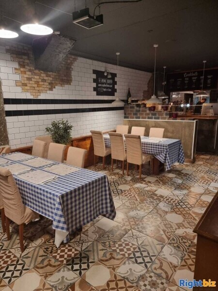 Vacant Licensed Restaurant, East Grinstead Photo 9