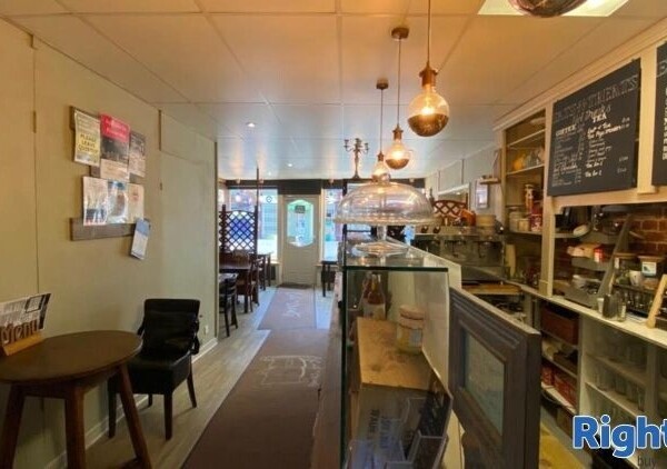Leasehold Independent Licensed Café Located in Eastwood Photo 9