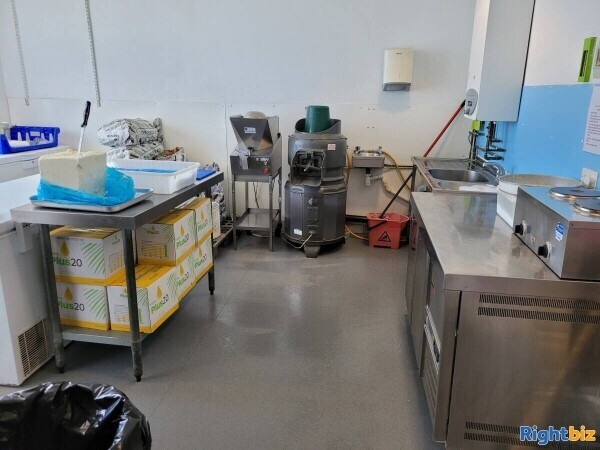 Leasehold  Fish and chip shop for sale in Sherborne Dorset Photo 9