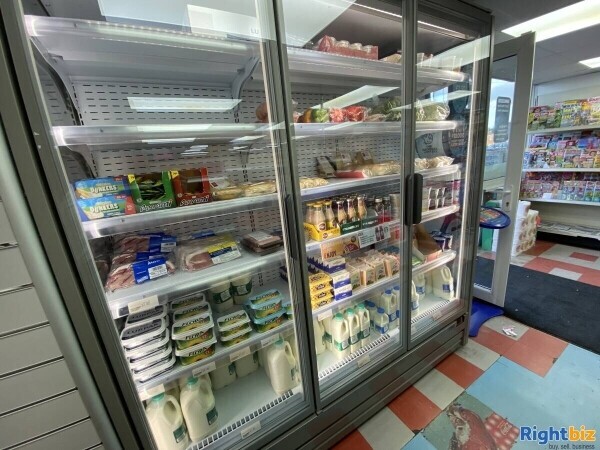 Convenience & Off Licence Store with Well Presented 4 Bedroom Property in Seaside Town Seaham Photo 9