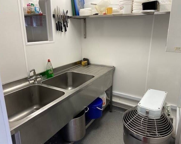 High Turnover Pizza Takeaway North Warwickshire Photo 9
