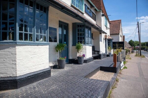 ESSEX - BLANK CANVASS PUB/RESTAURANT/CAFE OPPORTUNITY Photo 9