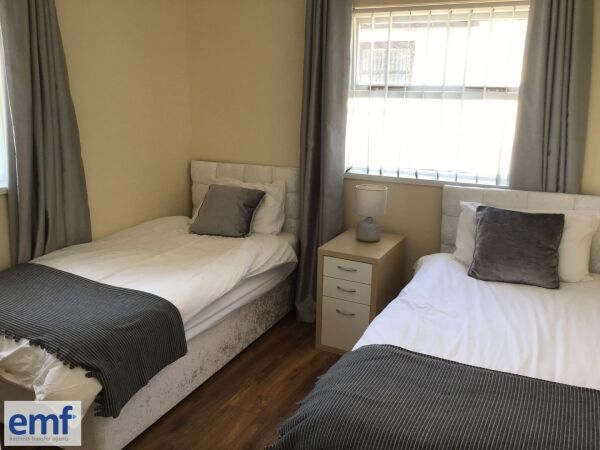 PRICE REDUCED: STRONG SALES RESTAURANT WITH AIRBNB FLAT INCOME, VALE OF GLAMORGAN Photo 9
