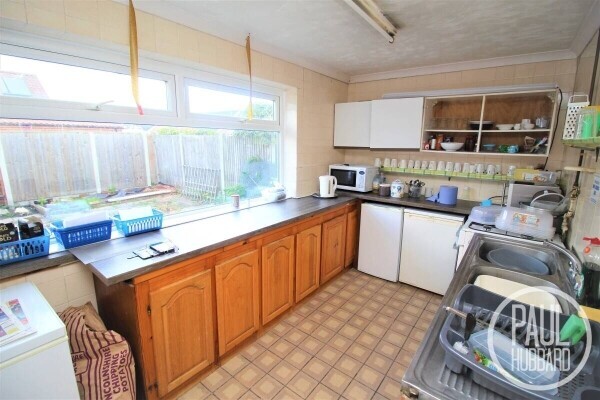 Popular Fish & Chip Shop in Caister-on-Sea, Norfolk. Photo 9
