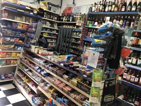 Leasehold Convenience Store, 10.200 annual rent, Very close to busy area. Photo 9