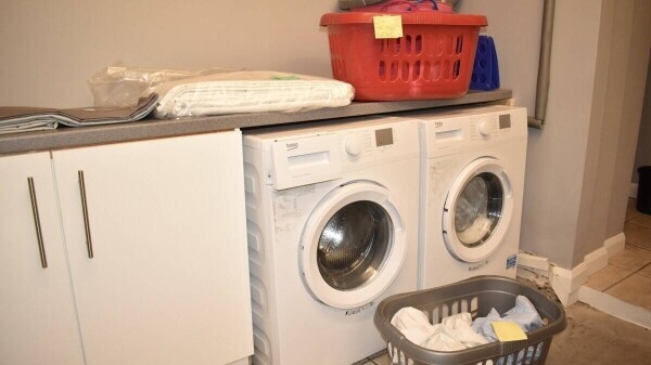 TWO DRY CLEANING RECEIVERS FOR SALE, HIGH TUNOVER Photo 9