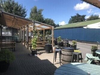 Free House Craft Ale Bar in Northwich Photo 9