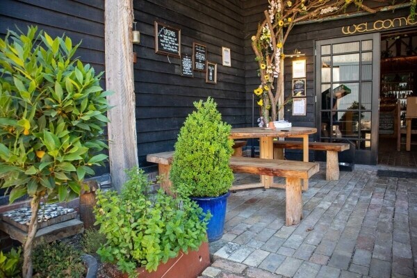 ESSEX - ATTRACTIVE MULTI-FACETED BUSINESS Photo 9
