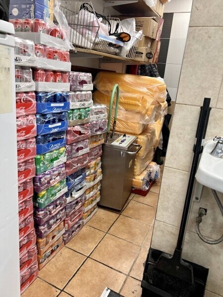 Take away fish and chips - pizza - kebab shop located in Feltham Photo 9