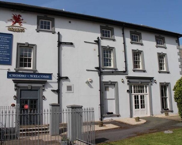 LORD NELSON HOTEL, MILFORD HAVEN, PEMBROKESHIRE : FOR SALE BY PUBLIC AUCTION (UNLESS PREV SOLD) Photo 9