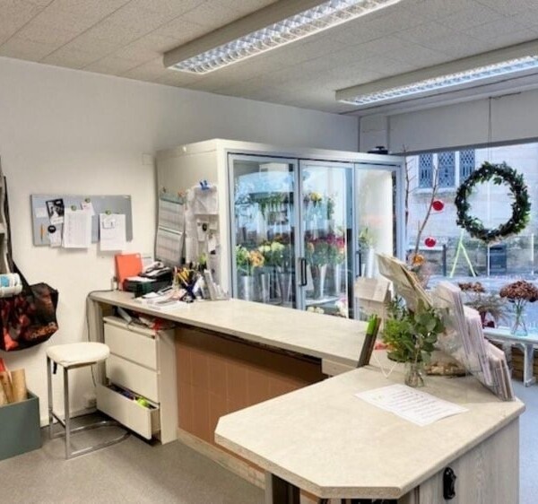 Leasehold Florists Located In Droitwich Spa Photo 9