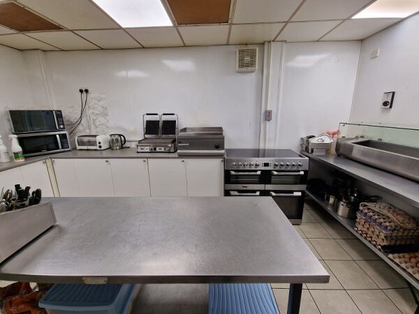 Highly Rated Coffee Shop & Bar for Sale. Photo 9
