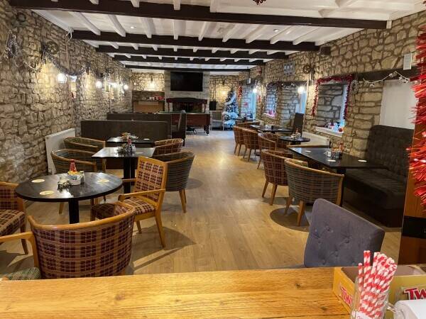 Public house (Full Trading) with Courtyard & Letting rooms for sale Photo 9