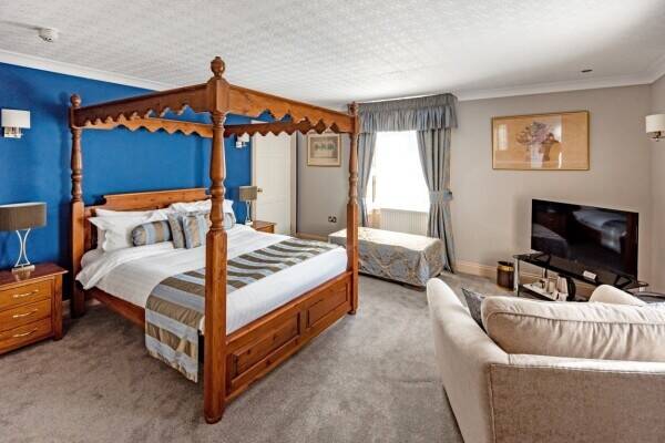 Scottish Borders - Superb 20-bedroom Country House Hotel in over 3 Acres - For Sale Photo 9