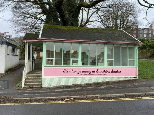 The Chalet, Victoria Road, Windermere Photo 9
