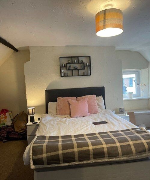 £9,500 P/WEEK STORE WITH 2 BED FLAT, NR NEWPORT, SOUTH WALES Photo 9
