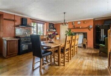 Stunning 6 bedroom home - Caravan and Camping site - Wiltshire Photo 9