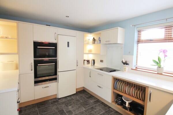 Coastal Village Ice Cream Business & Stunning House Photo 9