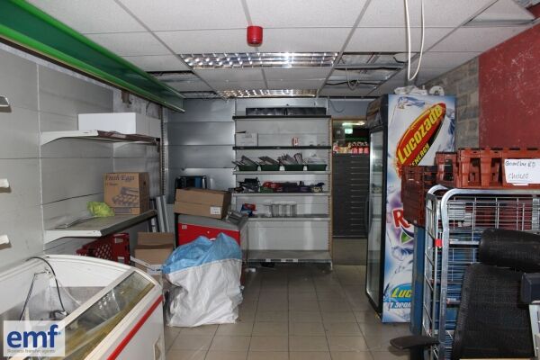 Prime Double-Fronted Freehold Convenience Store in Cleethorpes Photo 9
