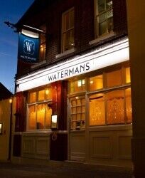 LONDON - PRIME BAR & RESTAURANT INVESTMENT IN AFFLUENT AREA Photo 9