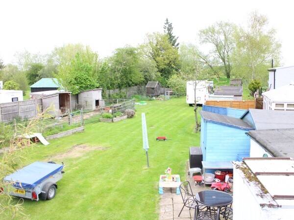 LINCOLNSHIRE - PUB AND RESTAURANT LOCATED CLOSE TO NUMEROUS CAMPSITES AND CARAVAN PARKS Photo 9