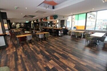Posh Paddys Irish Grill and Bar Photo 9