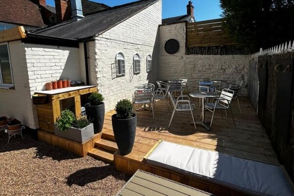 Licenced Restaurant - Warwickshire Photo 9