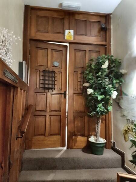Freehold Pub & Restaurant, Bayside Location, Somerset Photo 9