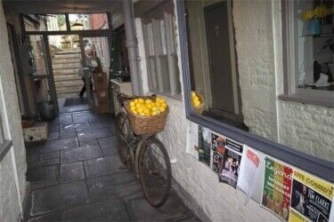 A wonderful opportunity to acquire a vegetarian/vegan cafe in Frome, Somerset. Photo 9