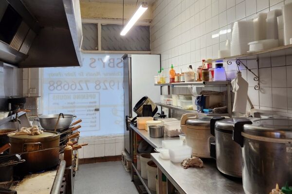 Established Takeaway - Frodsham Photo 9