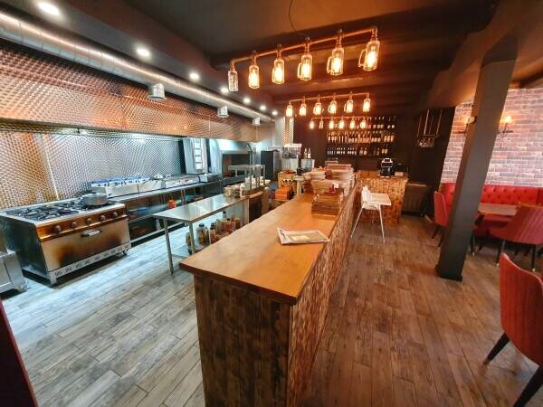 REFURBISHED RESTAURANT WITH FULL A3 & ALCOHOL LICENCE UNTIL 0400 Photo 9