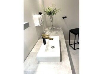 Highly rated beauty and aesthetics clinic Photo 9